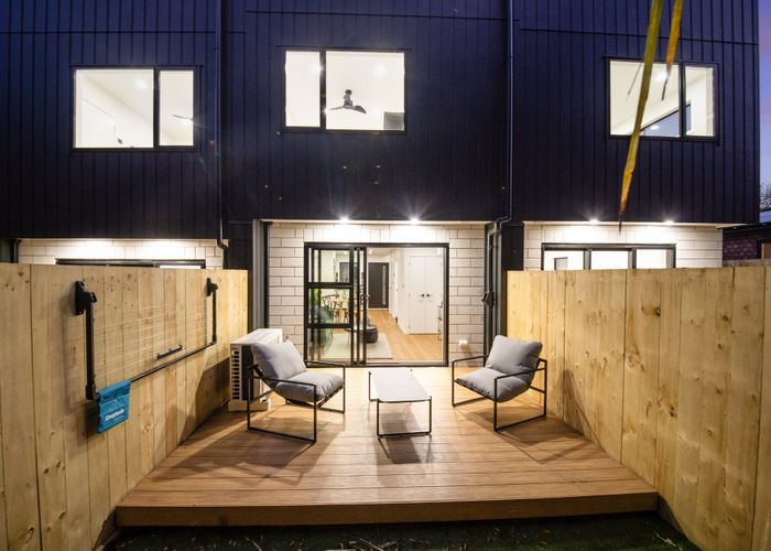  at 12/65 Stottholm Road, Titirangi, Waitakere City, Auckland