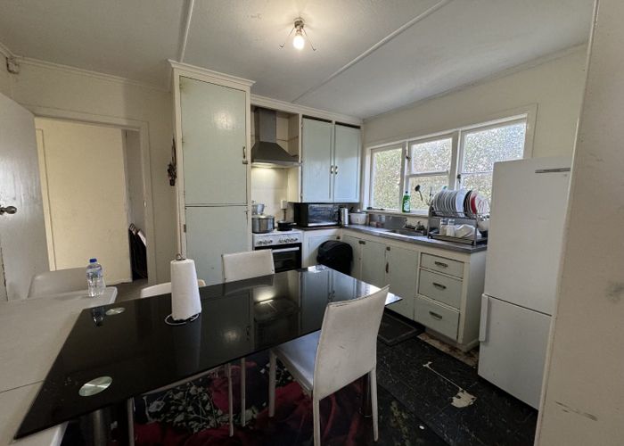  at 54 Muir Avenue, Mangere Bridge, Manukau City, Auckland