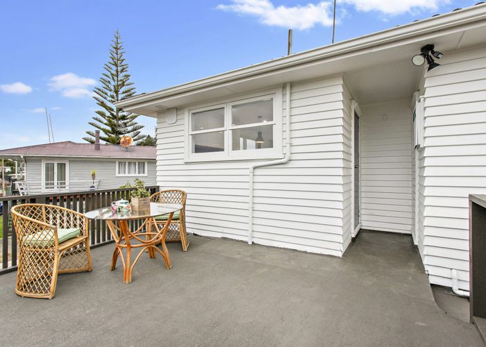  at 94 Harrington Road, Henderson, Waitakere City, Auckland