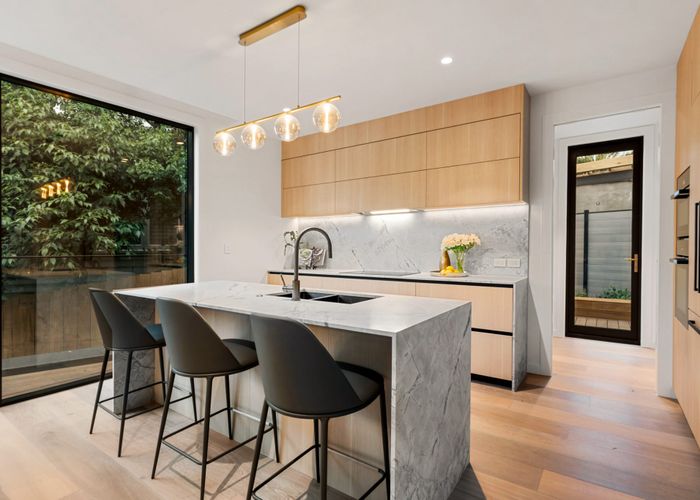  at 2/8 Westwood Terrace, Saint Marys Bay, Auckland City, Auckland