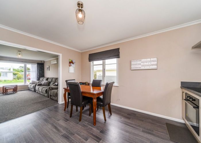  at 16 Battersea Place, Roslyn, Palmerston North