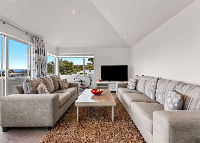  at 1/14 Bournemouth Terrace, Murrays Bay, North Shore City, Auckland
