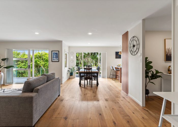  at 3/4 Lucienne Drive, Ranui, Auckland