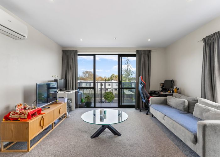  at 204/69D Hall Avenue, Mangere, Manukau City, Auckland