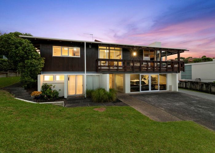 For sale 57 Parr Terrace, Castor Bay, North Shore City, Auckland