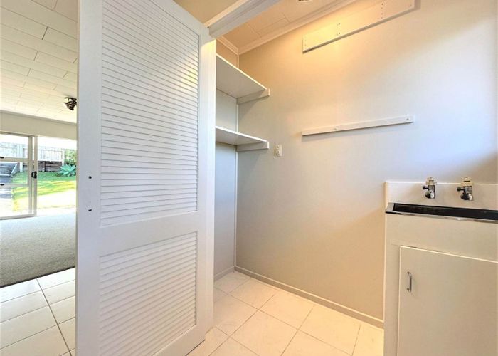  at 4/38 Merton Road, Saint Johns, Auckland City, Auckland