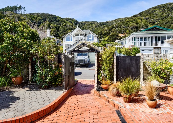  at 5 Tui Road, Days Bay, Lower Hutt