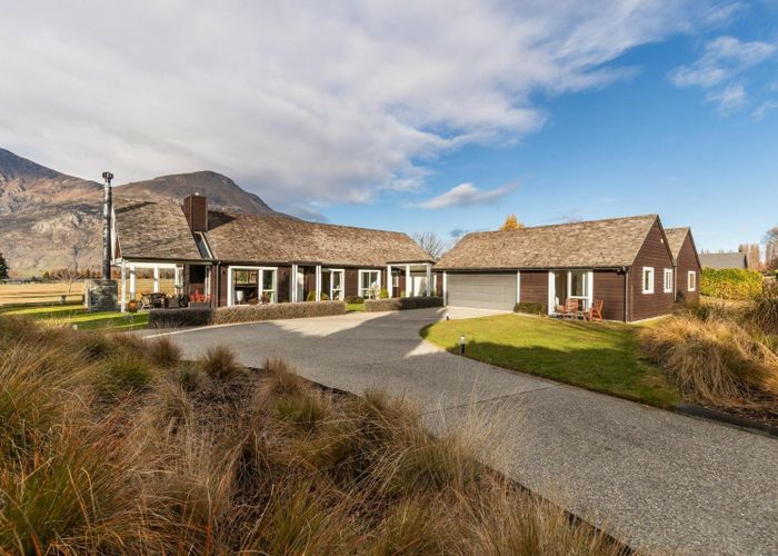  at 24 Marshall Avenue, Lake Hayes, Queenstown-Lakes, Otago