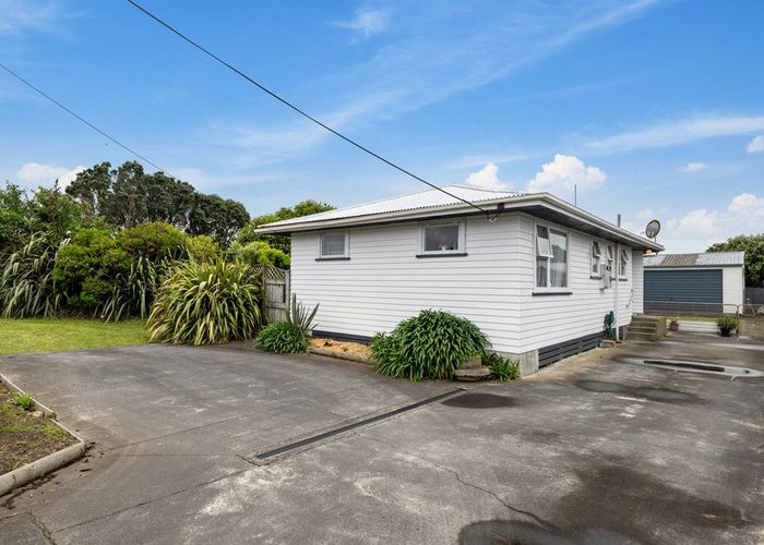  at 3 Iredale Road, Hawera