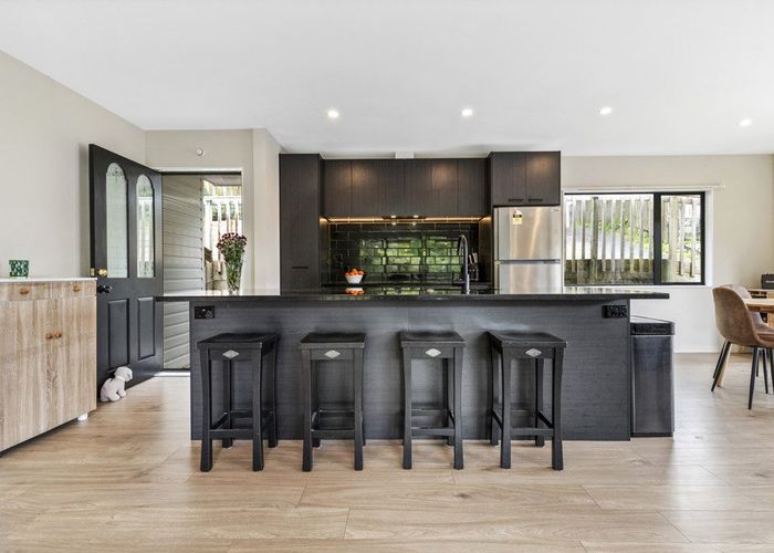  at 2/311 Rangatira Road, Beach Haven, North Shore City, Auckland