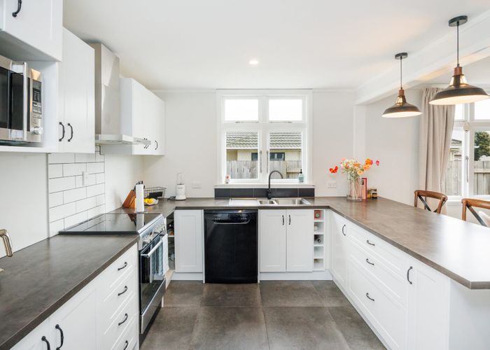  at 12 Rata Street, Roslyn, Palmerston North, Manawatu / Whanganui