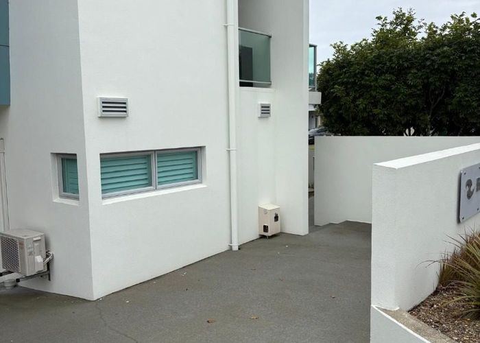  at 1/52 Cliff Road, Bridgeport Apartments, Avenues, Tauranga, Bay Of Plenty