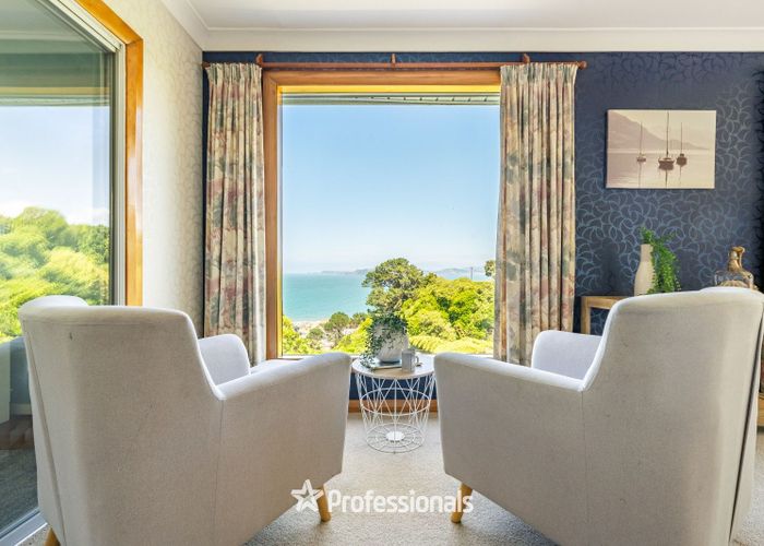  at 2 Singers Road, Korokoro, Lower Hutt, Wellington