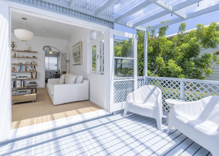 at 4 Lloyd Avenue, Mount Albert, Auckland