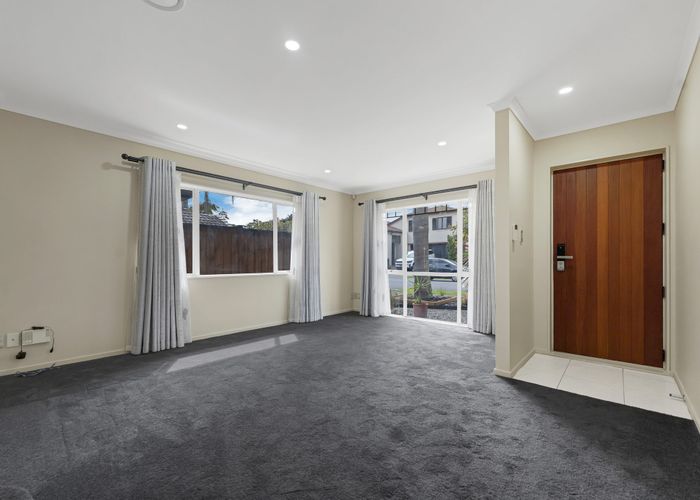  at 20 Bridgefield Crescent, Flat Bush, Manukau City, Auckland