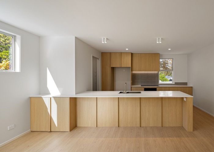  at 4/2 Woodstock Road, Fairfield, Hamilton, Waikato