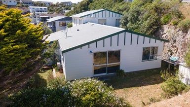  at 40B Colchester Crescent, Newlands, Wellington