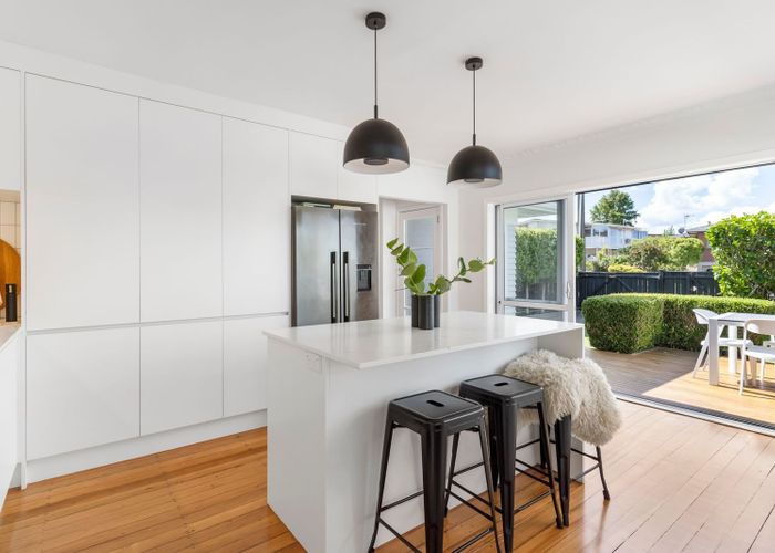  at 1/119 Exmouth Road, Northcote, Auckland