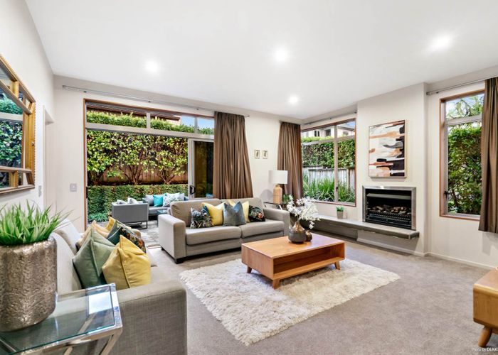  at 8 Chard Place, Flat Bush, Auckland