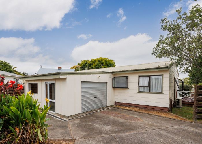  at 14 Rata Street, Feilding, Feilding