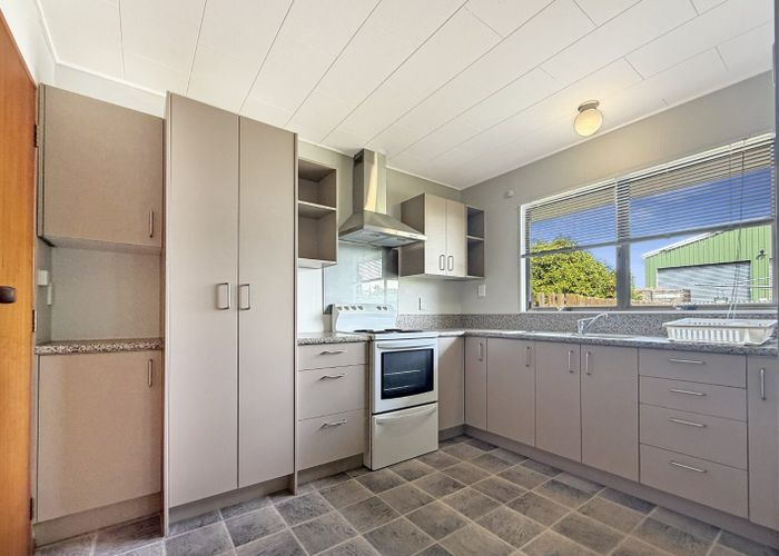  at 810 Queen Street West, Saint Leonards, Hastings, Hawke's Bay