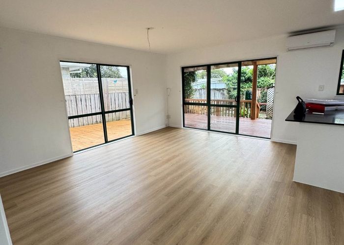  at 3A Mawney Road, Henderson, Waitakere City, Auckland