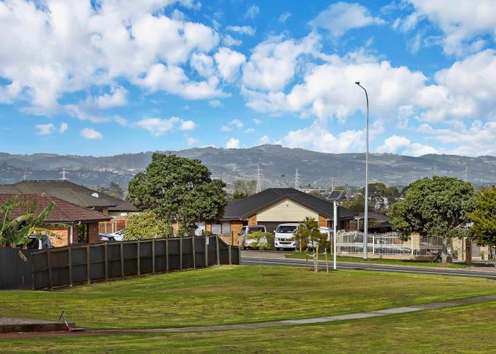  at 28 Saralee Drive, Manurewa, Manukau City, Auckland