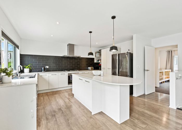  at 30 Wautaiti Drive, Riverhead, Riverhead