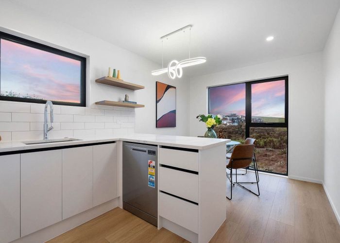  at 6/1090 Beach Road, Torbay, North Shore City, Auckland