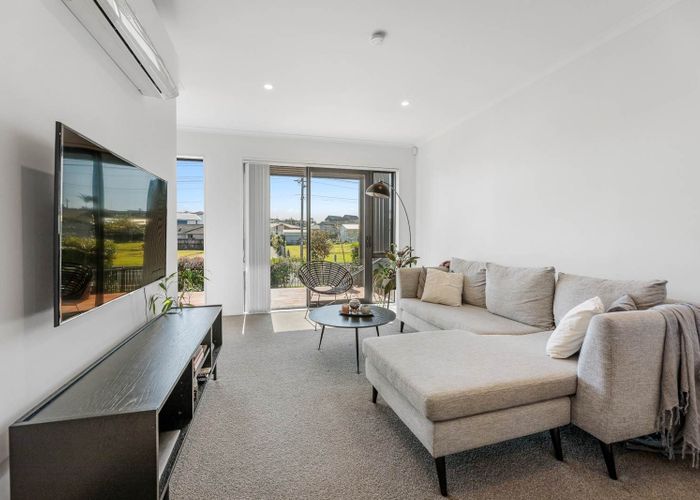  at 32D Titoki Street, Te Atatu Peninsula, Waitakere City, Auckland