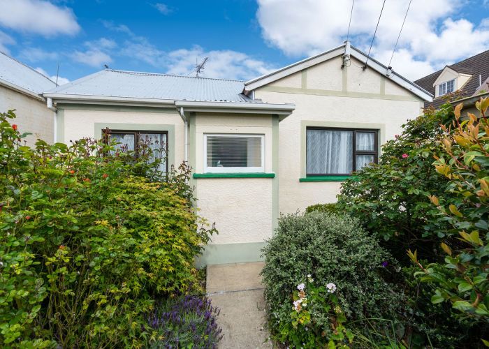  at 10 Nelson Street, Forbury, Dunedin