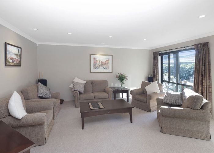  at 4 Vaughan Way, Redwood, Christchurch