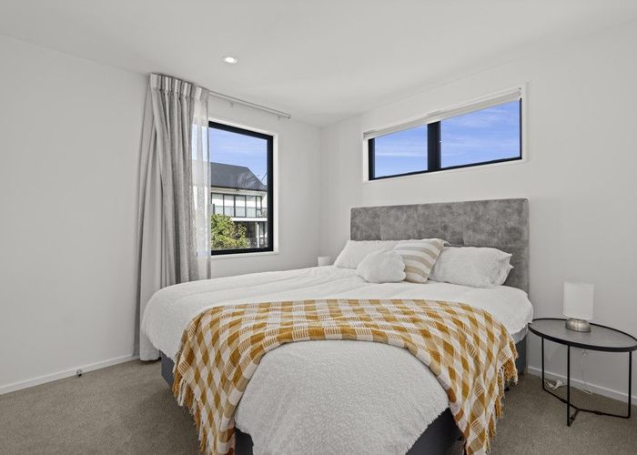  at 4/130 Holly Road, St. Albans, Christchurch City, Canterbury