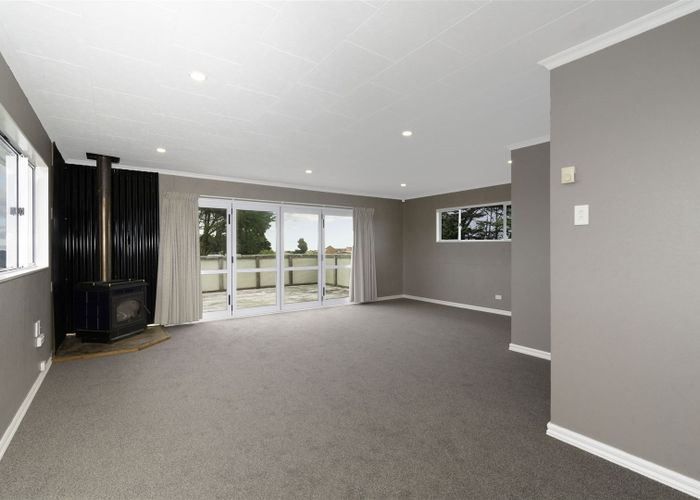  at 129 Park Avenue, Waitarere Beach, Levin