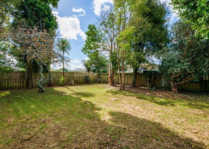  at 2/219 Swanson Road, Henderson, Waitakere City, Auckland