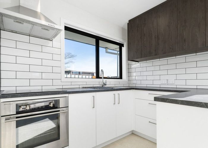  at 1/142 Hay Street, Bromley, Christchurch City, Canterbury