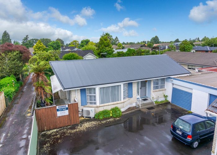  at 2/1130 Heaphy Terrace, Fairfield, Hamilton