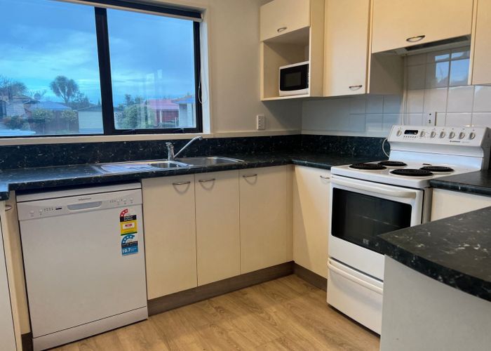  at 2/2 Wakelin Place, Redwood, Christchurch