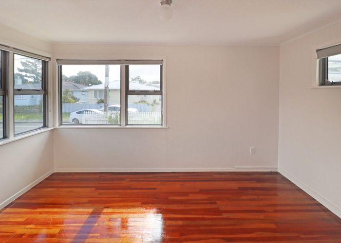 at 8 Kenmore Street, Newlands, Wellington, Wellington