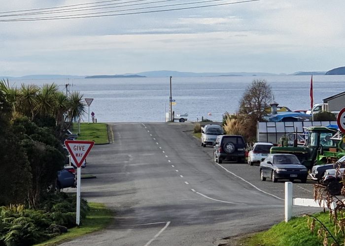  at 24 Dundee Street, Halfmoon Bay / Oban, Stewart Island