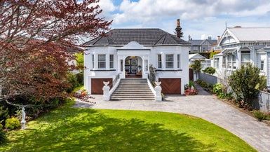  at 586 Mount Eden Road, Mount Eden, Auckland
