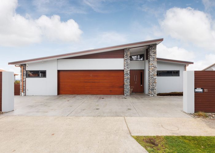  at 51 Ruapehu Drive, Fitzherbert, Palmerston North