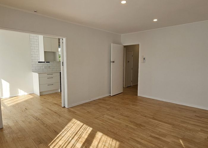  at 5 McPhail Street, Birkdale, North Shore City, Auckland