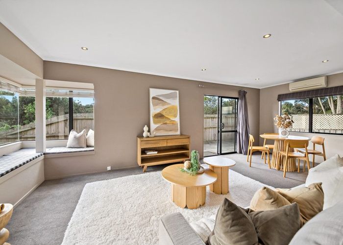  at 2/79 Frank Nobilo Drive, Golflands, Manukau City, Auckland