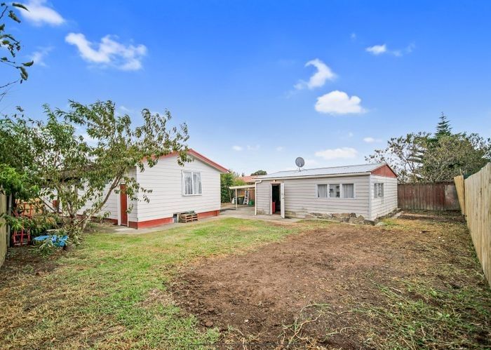  at 73 Calthorp Close, Favona, Auckland