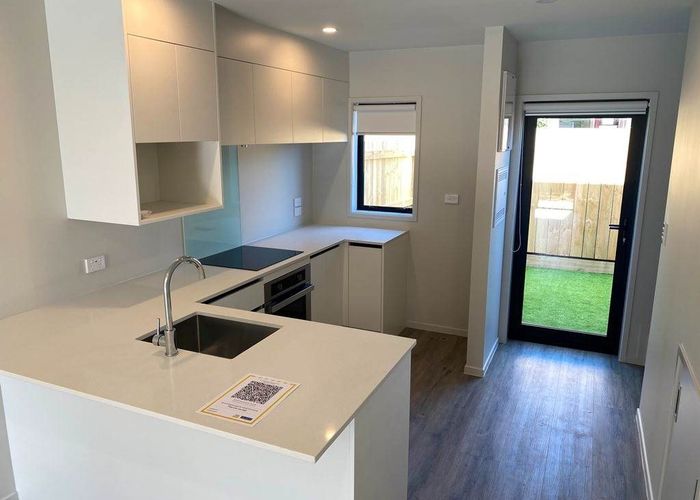  at 44/137 Hall Avenue, Favona, Manukau City, Auckland