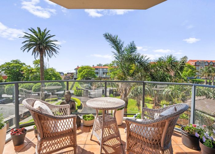  at 201/135 Grafton Road, Grafton, Auckland City, Auckland