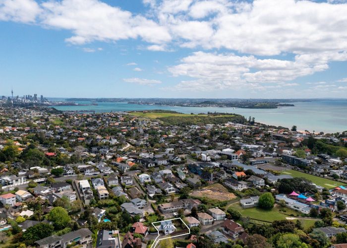  at 33 Geraldine Place, Kohimarama, Auckland City, Auckland