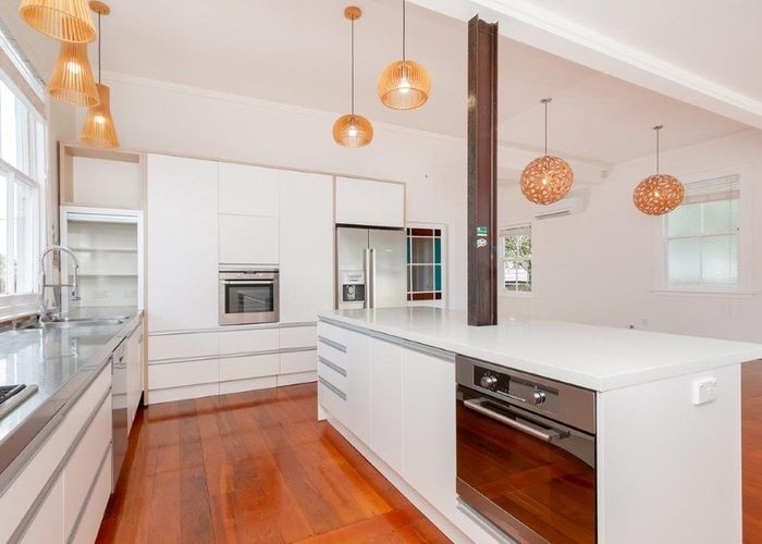  at 18 Buchanan Street, Kingsland, Auckland City, Auckland