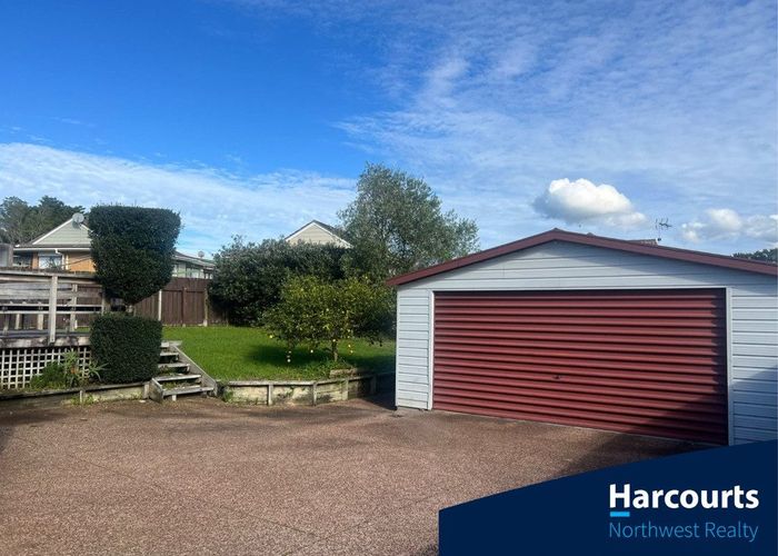  at 12 Posa Ave, Henderson, Waitakere City, Auckland